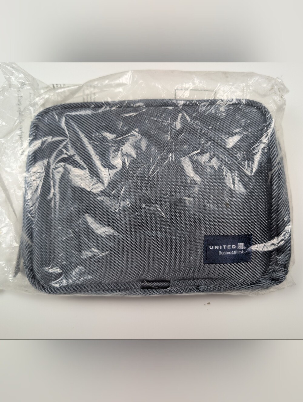 NOS United Airlines BusinessFirst Amenity Kit Philosophy Travel Pouch Sealed New